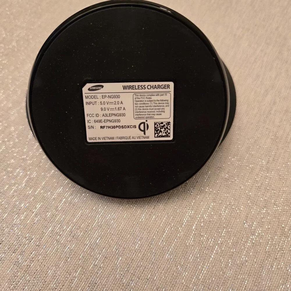 Samsung Wireless Charging Stand